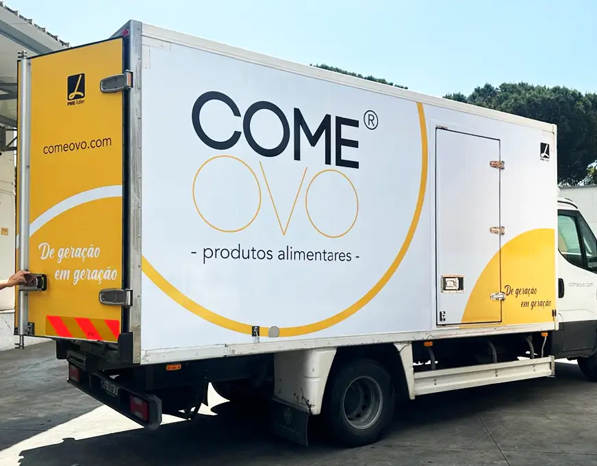 frota camião entrega produtos alimentares